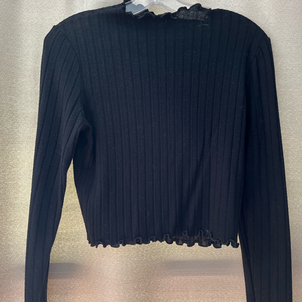 ruffles black top